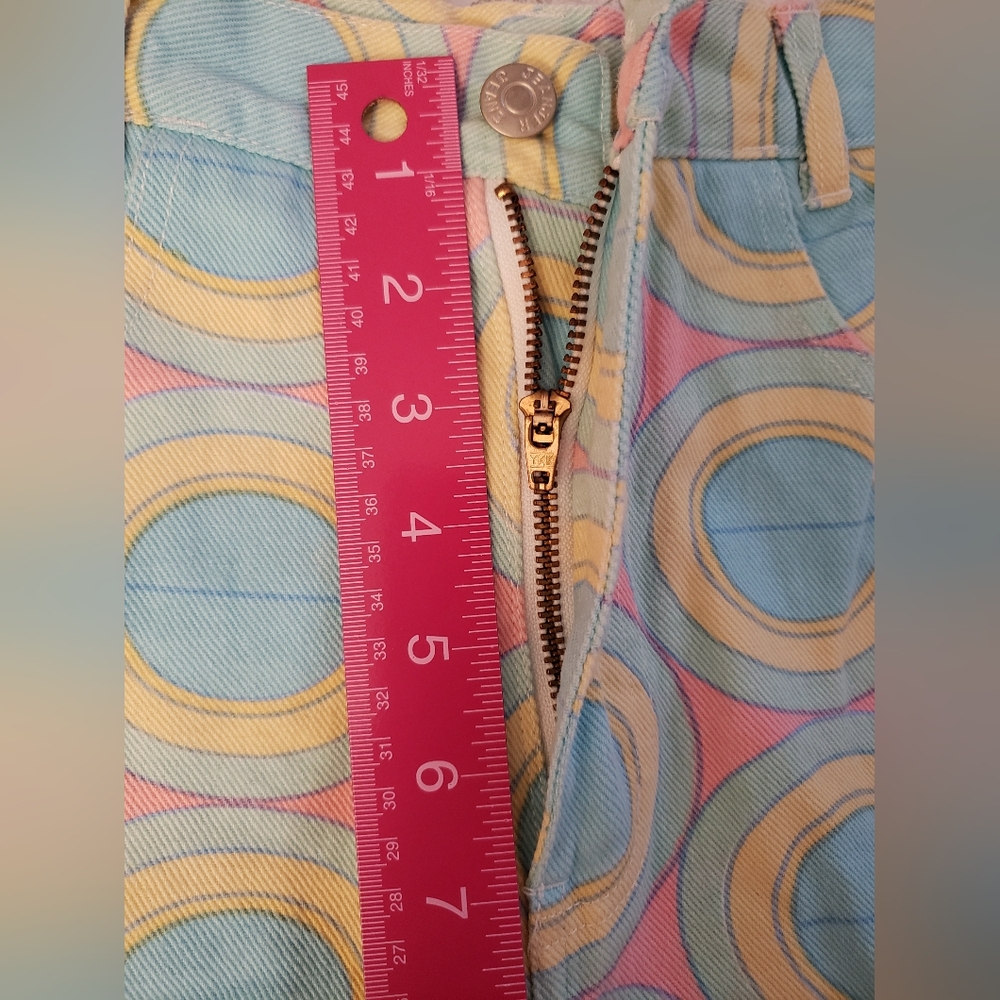 Colorful Geometric Patterned Pants - Picture 7 of 10